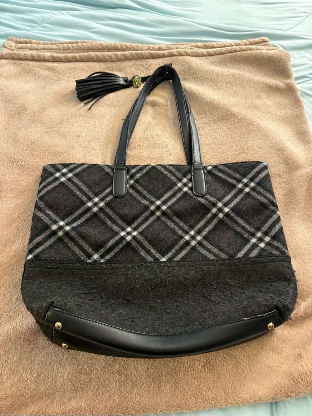 Tartan Plaid Black Tote Bag with Tassel